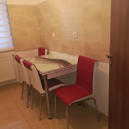 Apartament Yfu Apartmán *